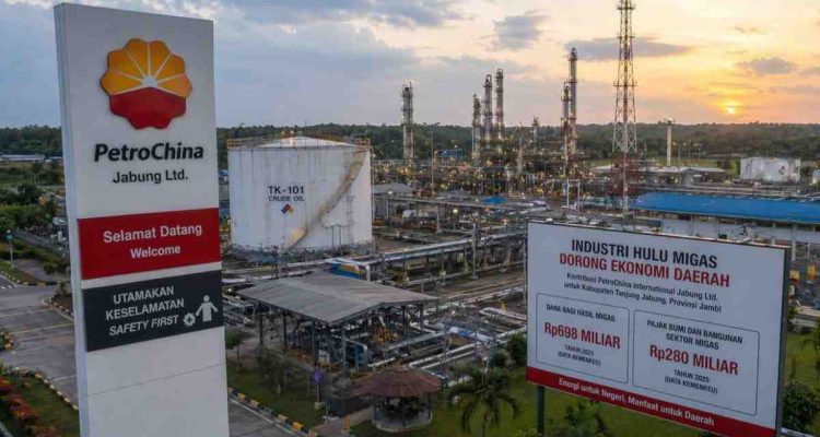 Industri hulu minyak dan gas bumi (migas) terus menunjukkan peran strategisnya dalam mendorong pertumbuhan ekonomi daerah
