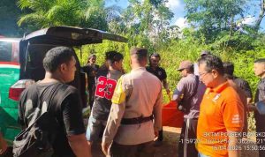 Warga Aur Berduri geger, Kecamatan Nalo Tantan, Kabupaten Merangin atas penemuan seorang pria yang meninggal dunia di ruas j